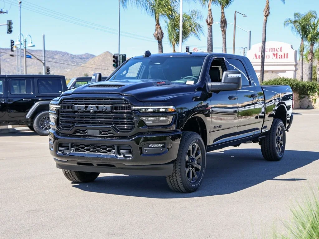 New 2026 Diamond Black Crystal Pearl-Coat Exterior Paint RAM Laramie Night Edition Mega Cab image 31