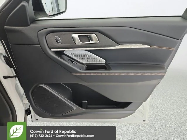 New 2026 Star White Metallic Tri-Coat Ford Tremor® image 67