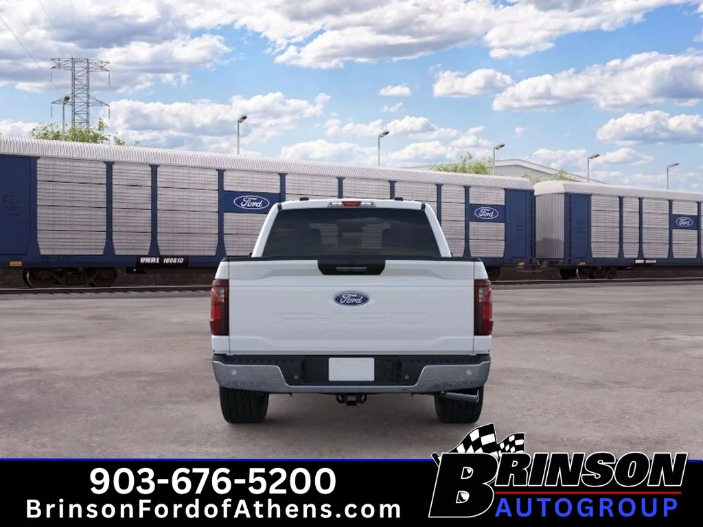 New 2026 Oxford White Ford XLT image 5