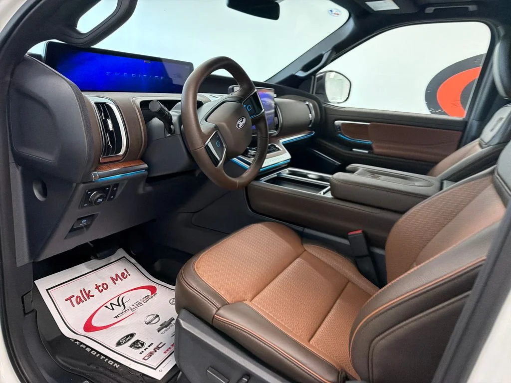 New 2027 Star White Metallic Tri-Coat Ford King Ranch® image 10