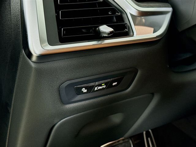 New 2026 Blue BMW xDrive40i image 10