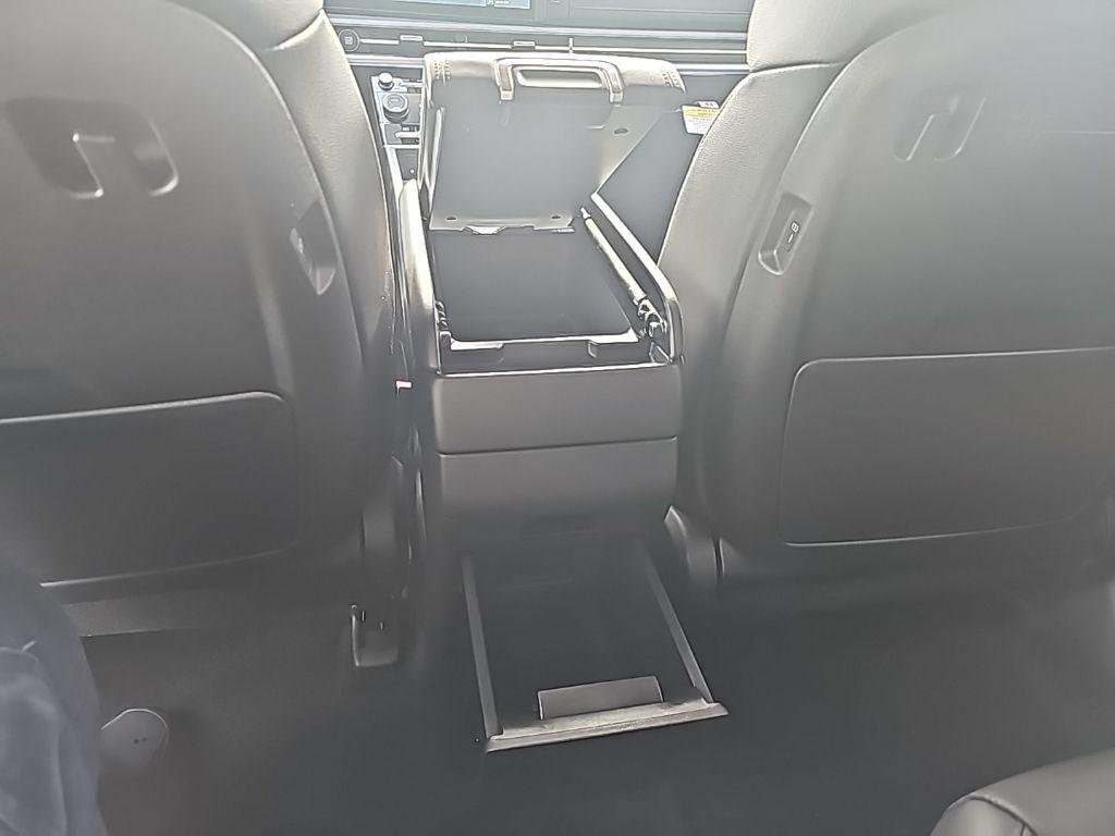 2026 Hyundai Santa Fe Limited - Photo 39