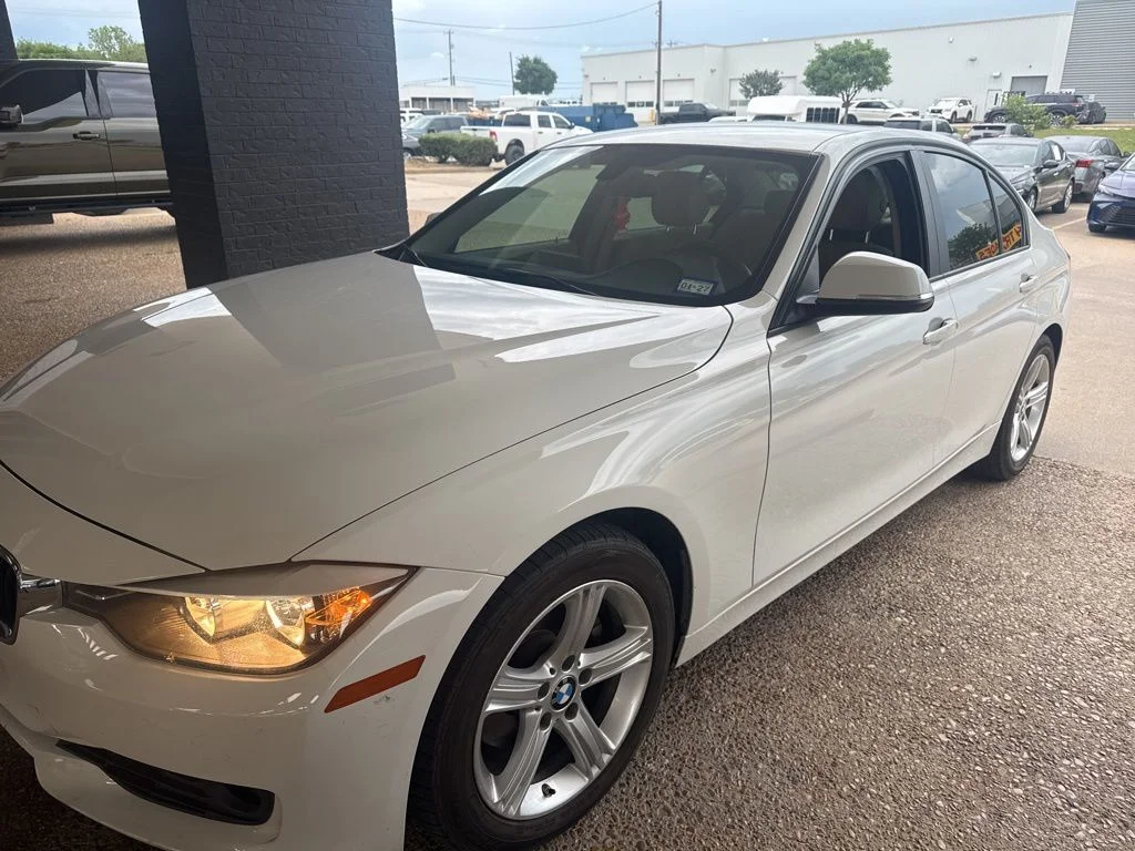 2014 BMW 3 Series 328i Sedan's photo
