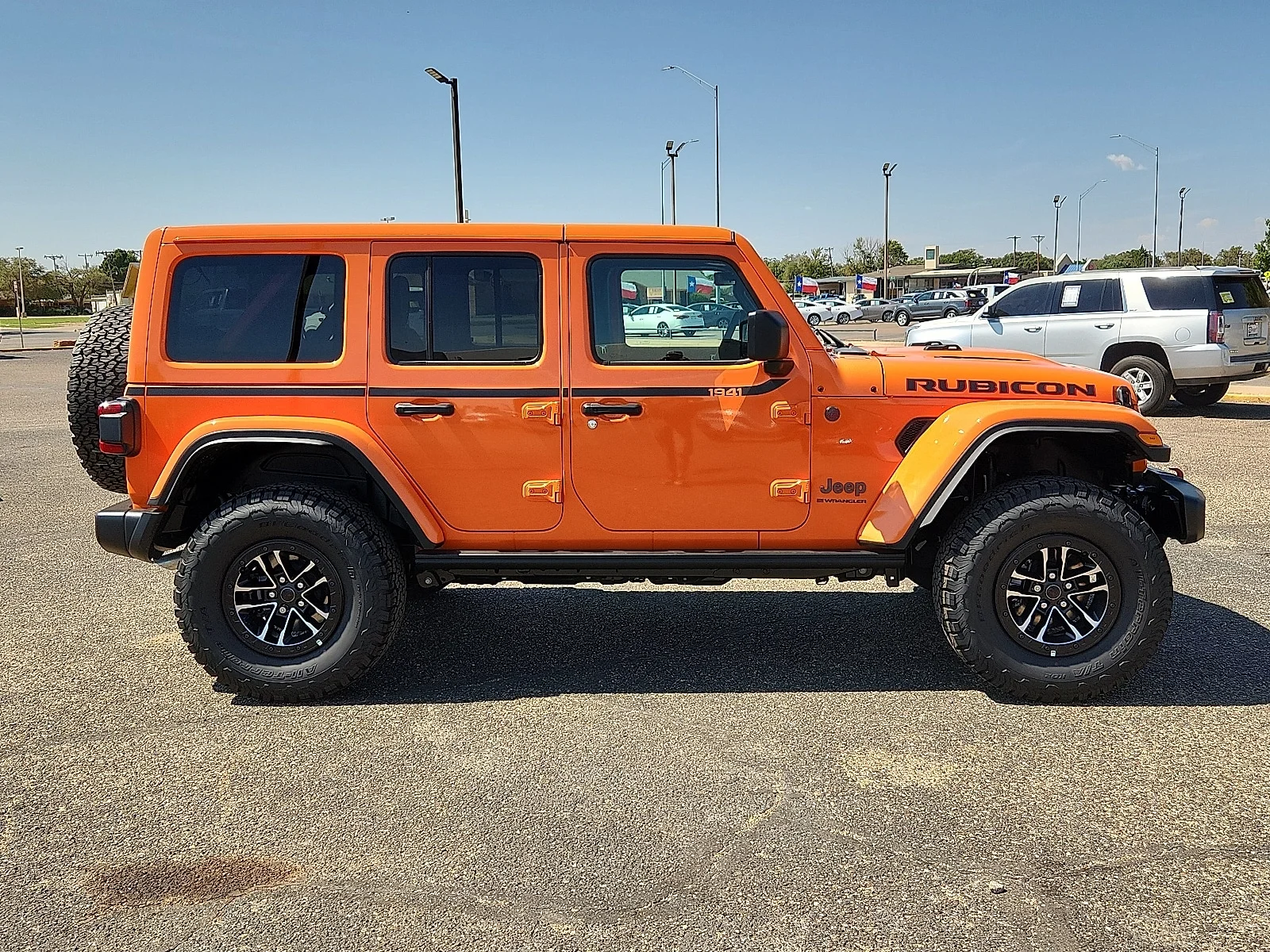 New 2025 Orange Jeep 4-DOOR RUBICON image 5