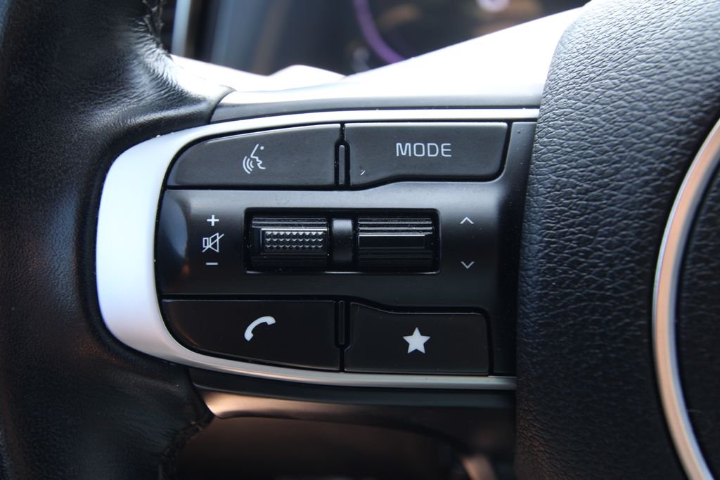 Used 2024 White Kia EX image 19