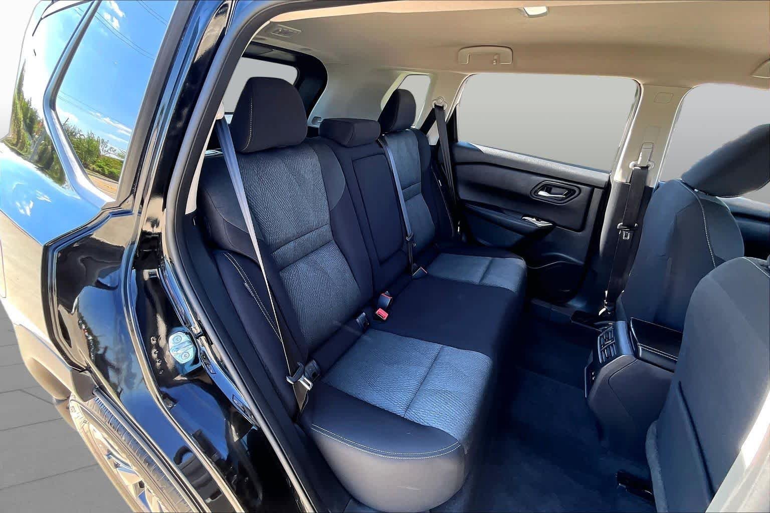 Used 2025 Super Black Nissan SV image 20