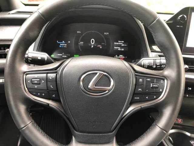 Certified Used 2025  Lexus 300h Premium image 24