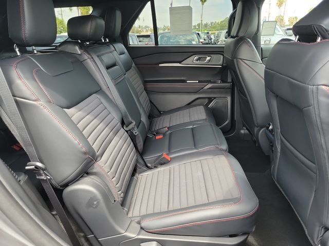 New 2026 Carbonized Gray Metallic Ford ST-Line image 19