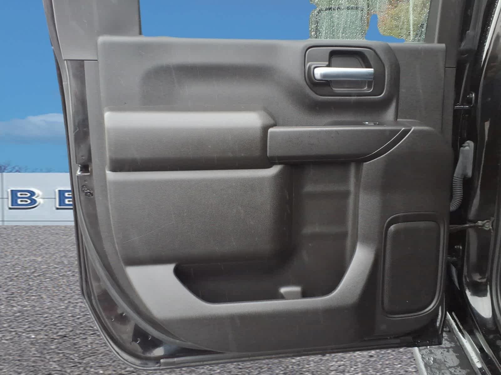 Used 2025 Black Chevrolet Custom image 27