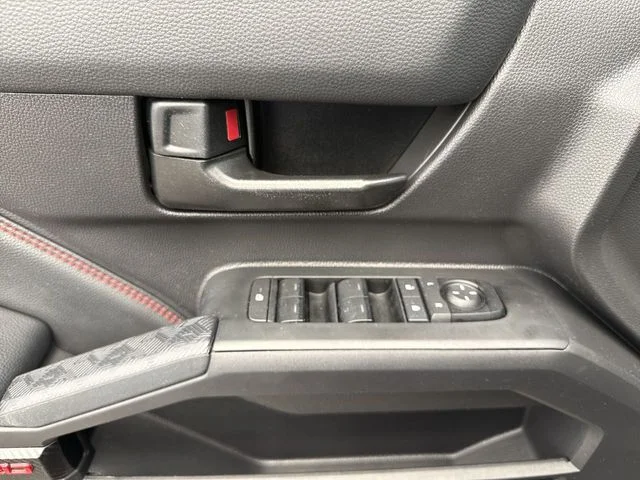 2025 Toyota Tacoma TRD Pro - Photo 13