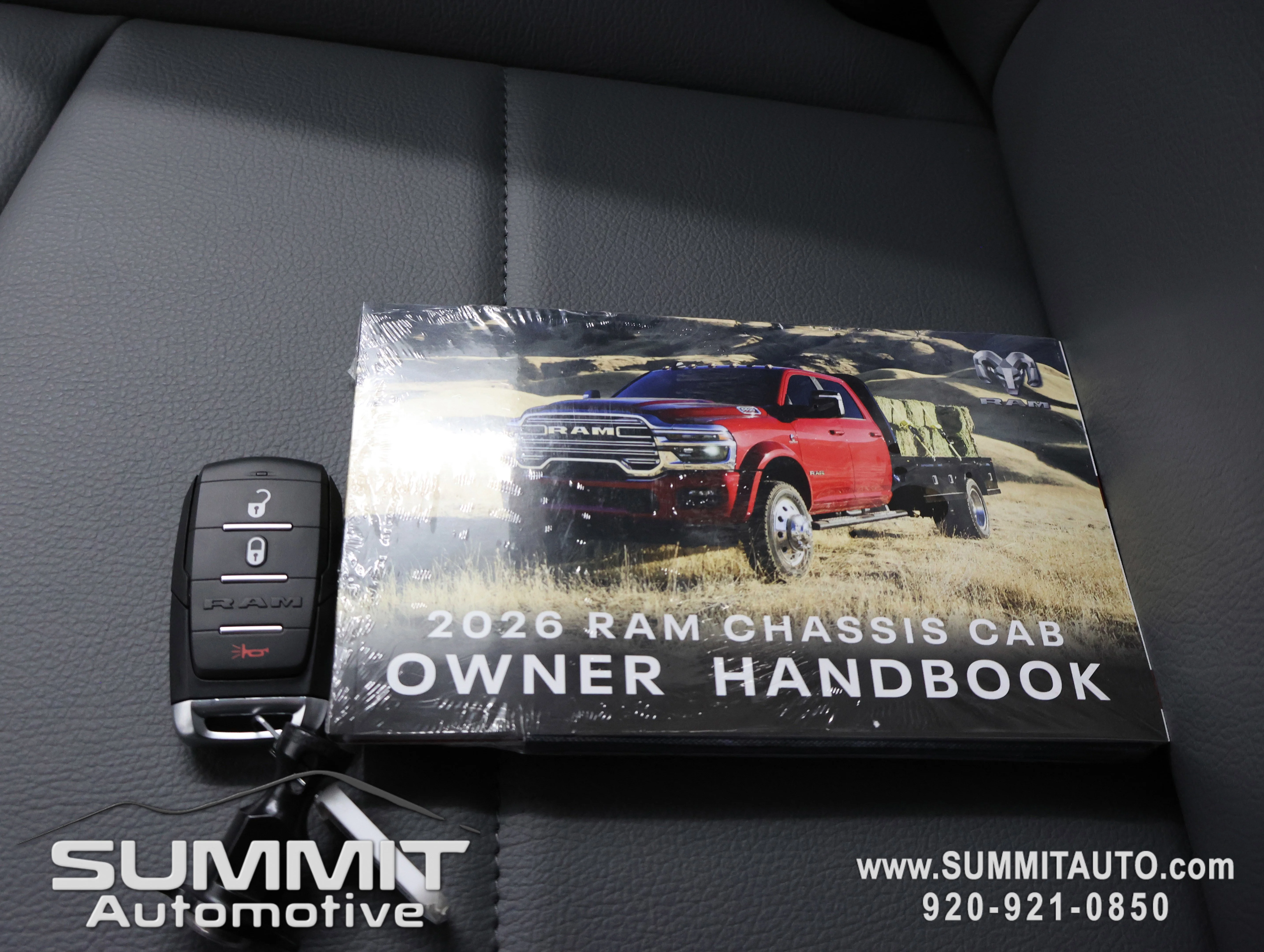 New 2026 Bright White Clearcoat RAM Tradesman image 51