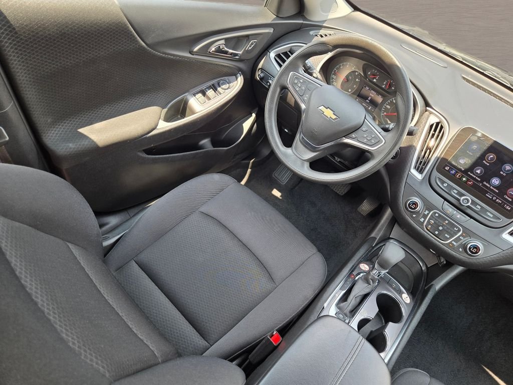 Used 2025 Black Chevrolet LT image 15