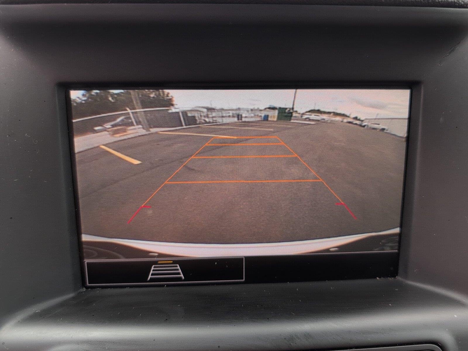 Used 2024 Summit White GMC SLE image 18