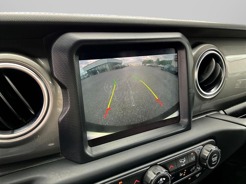 Used 2019 Gray Jeep Unlimited Sahara image 16