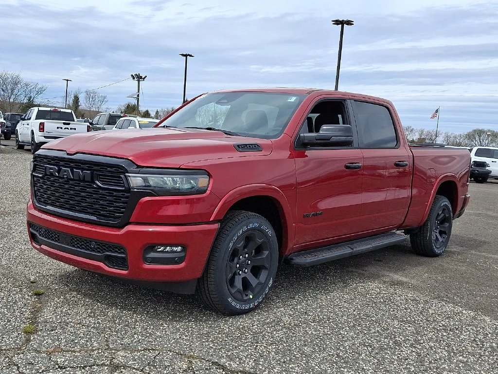 New 2026 Molten Red Pearl-Coat Exterior Paint RAM Big Horn image 4