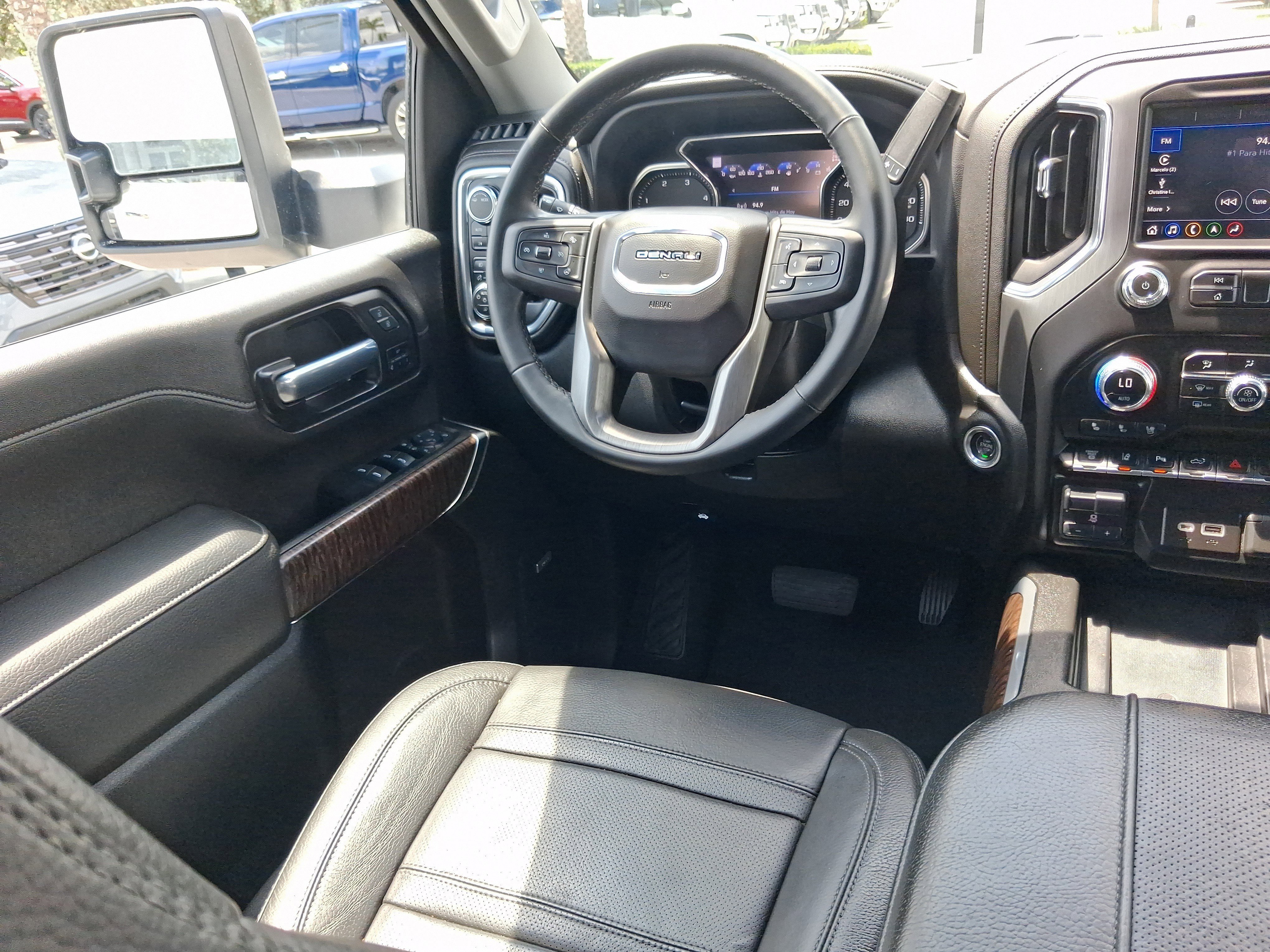 Used 2023 White GMC Denali image 13