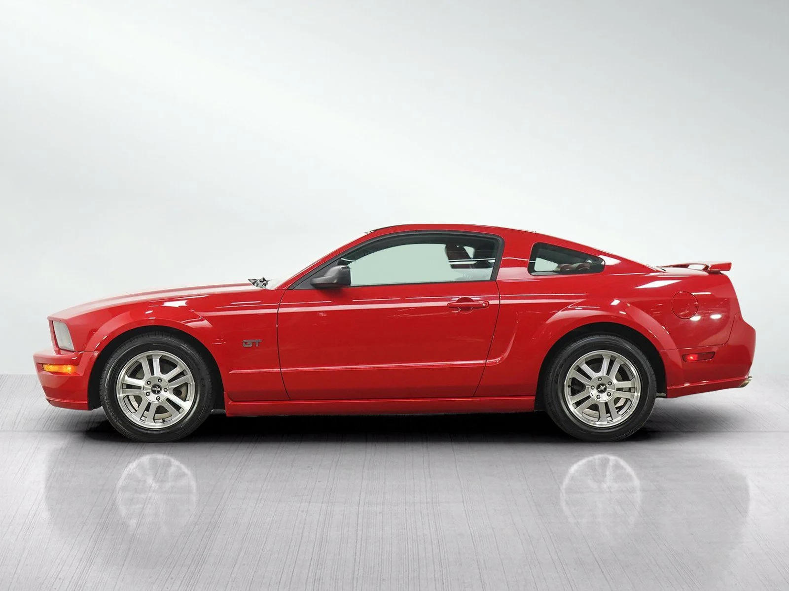 Used 2006 Ford Mustang GT Premium with VIN 1ZVHT82H065104024 for sale in Burnsville, Minnesota