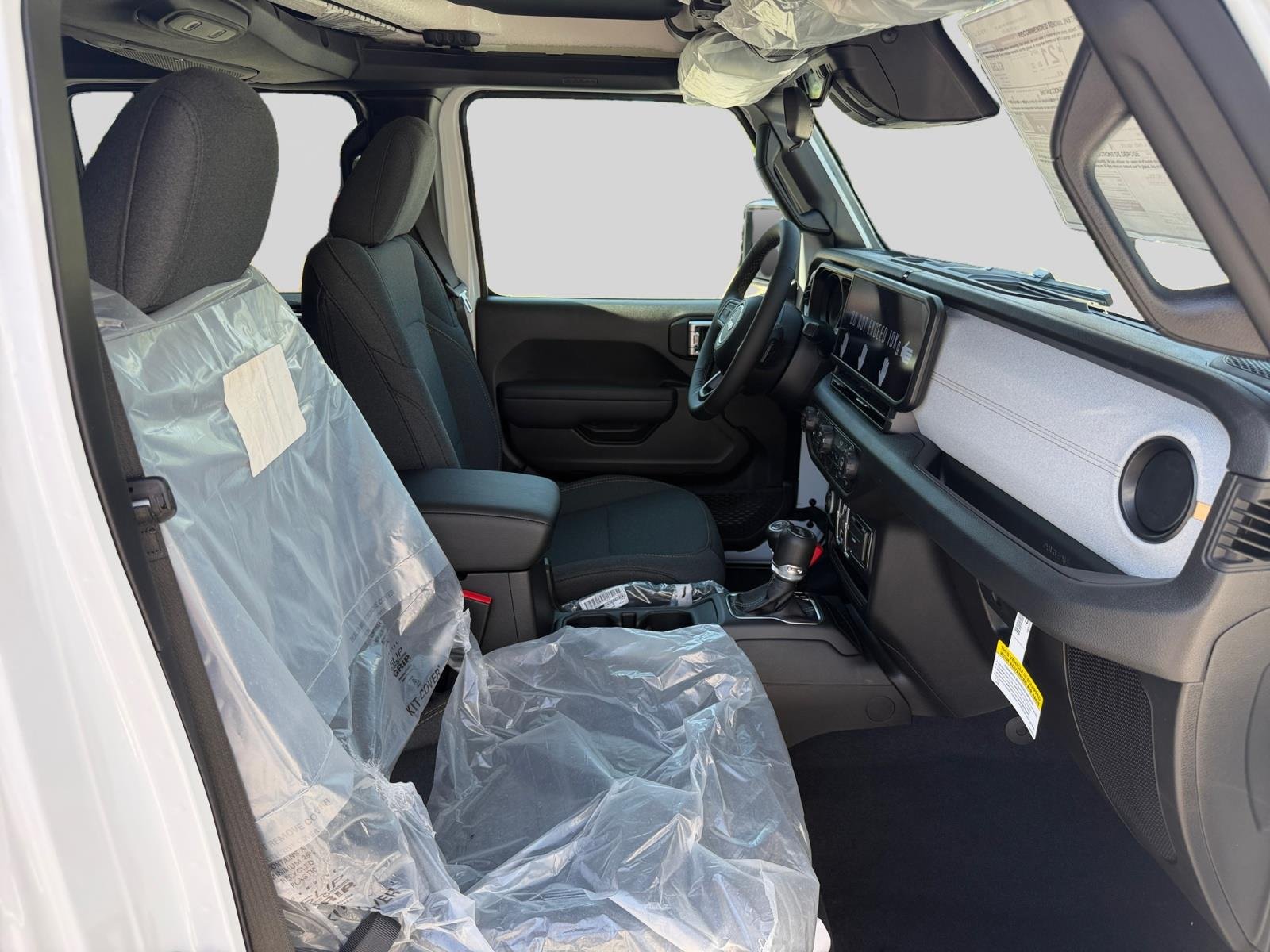 New 2026 Bright White Clear-Coat Exterior Paint Jeep Sport S image 7