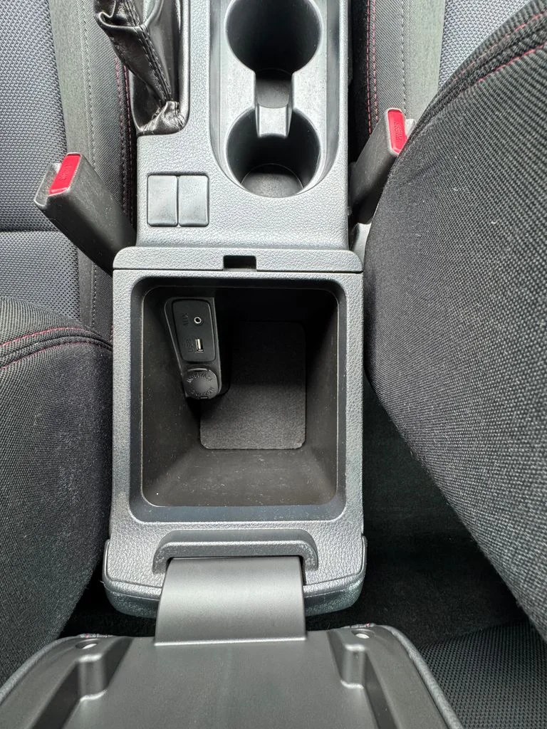 Used 2017 Crystal White Pearl Subaru Base image 26
