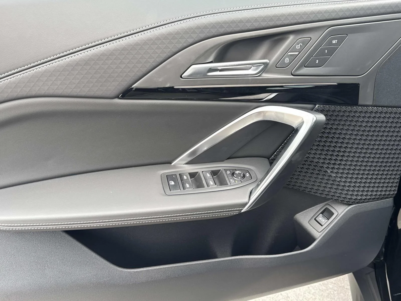 New 2026 Jet Black BMW xDrive28i image 13
