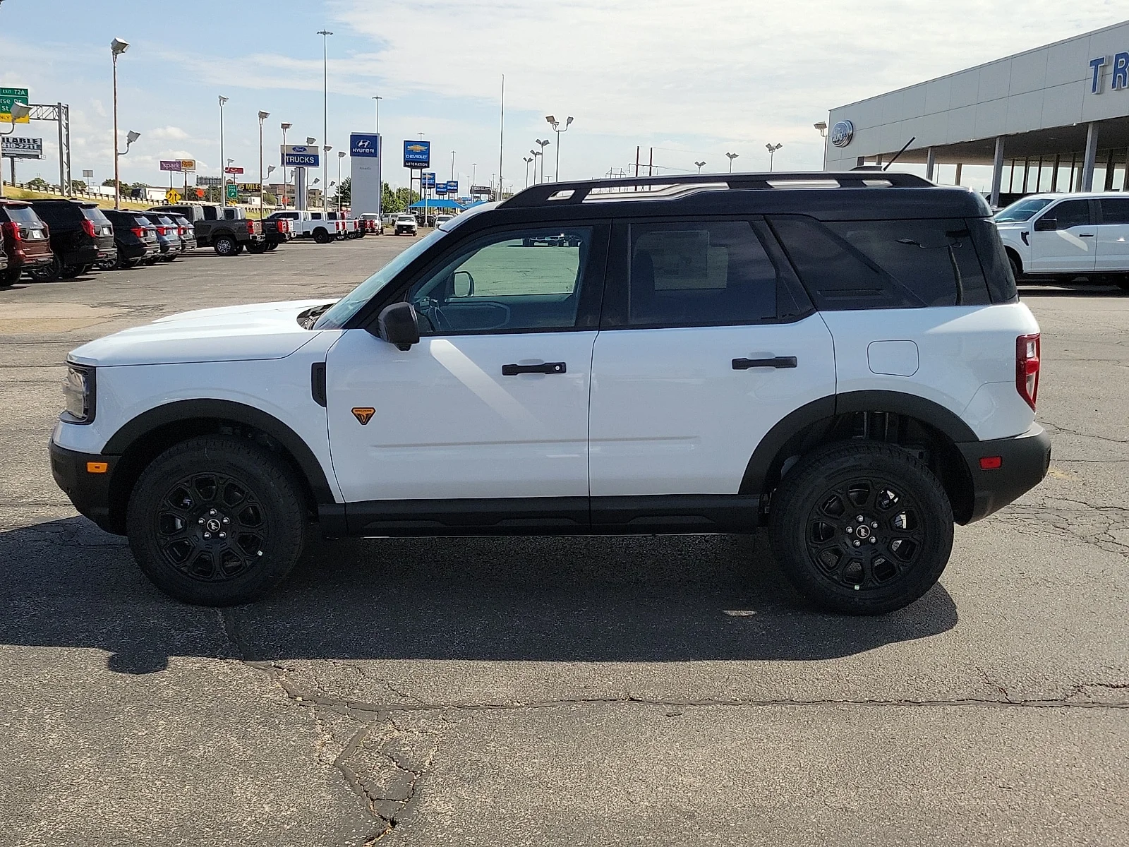 New 2026 Oxford White Ford Badlands&reg; image 2