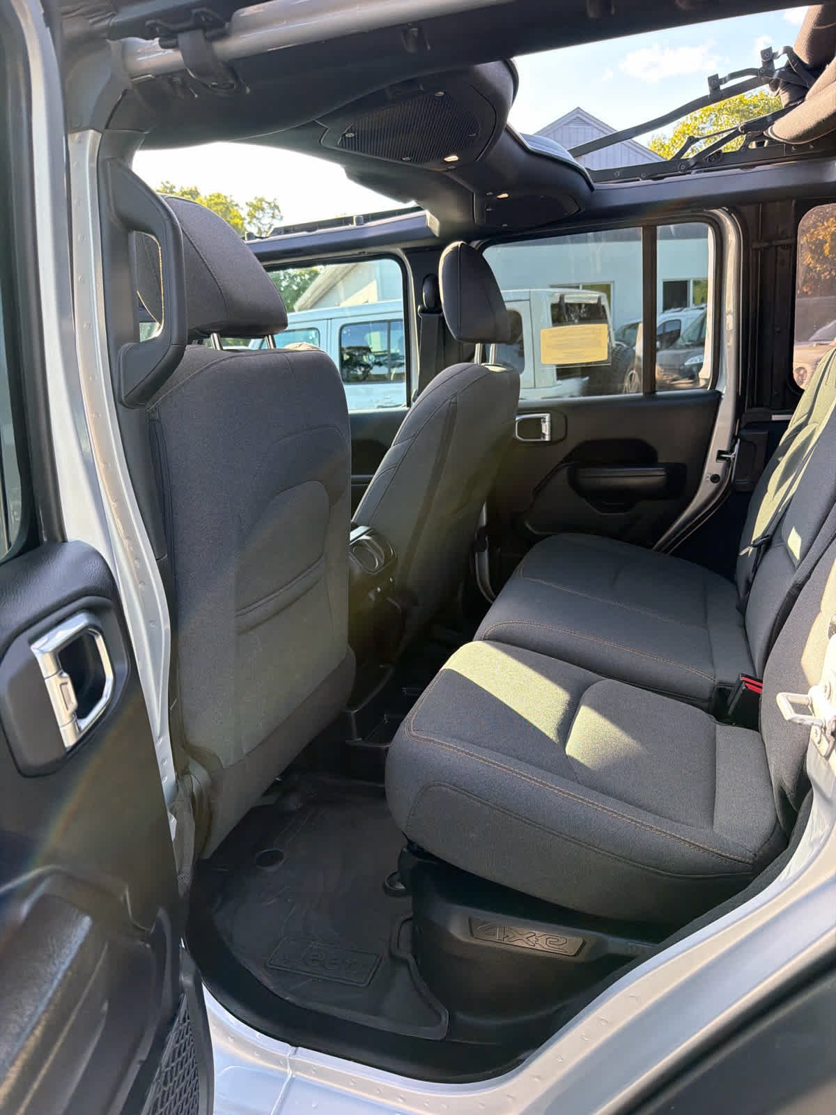 Used 2024 Silver Zynith Clearcoat Jeep Willys image 13