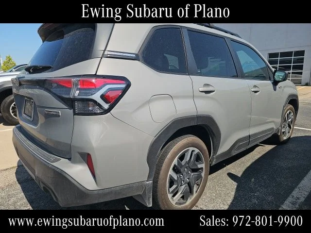 Used 2025 Beige Subaru Premium image 4