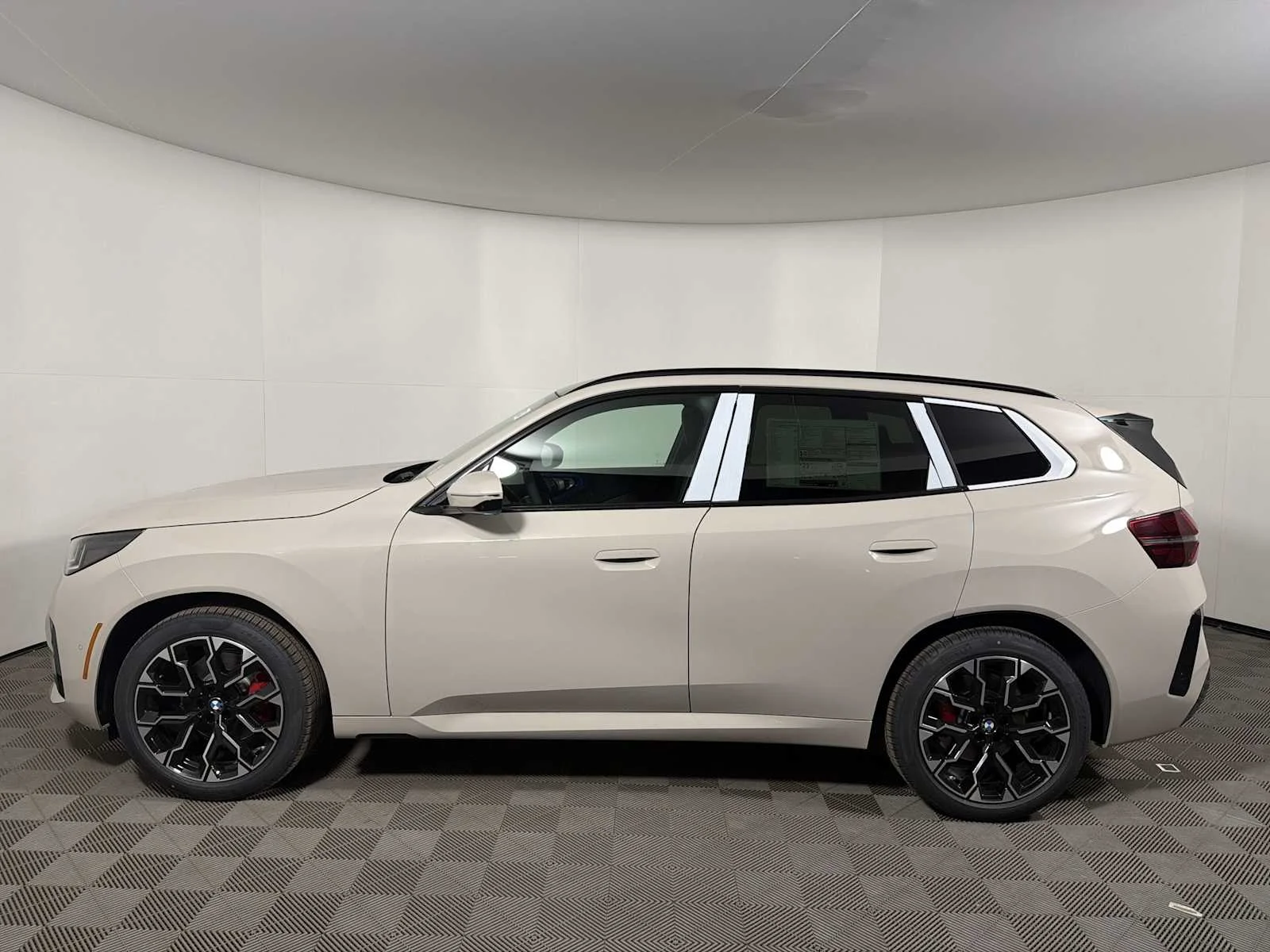New 2026 Dune Grey Metallic BMW 30 xDrive image 4