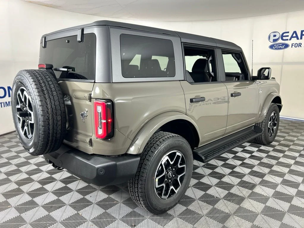 New 2026 Gray Ford Outer Banks image 7