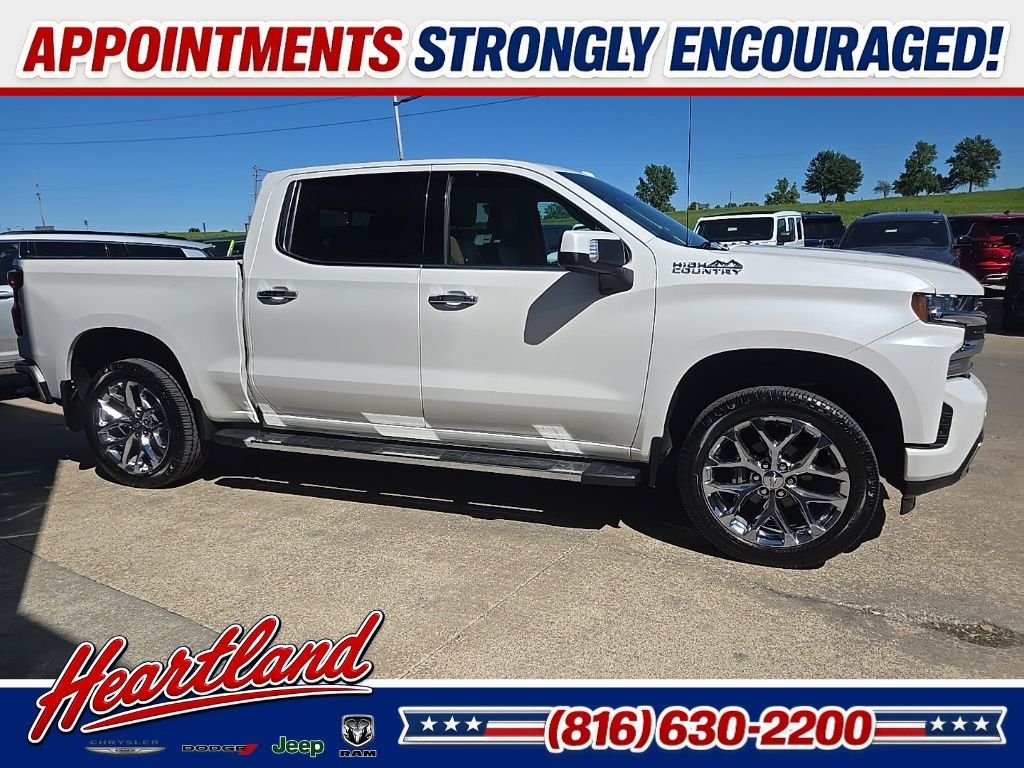 Used 2019 Beige Chevrolet High Country image 14