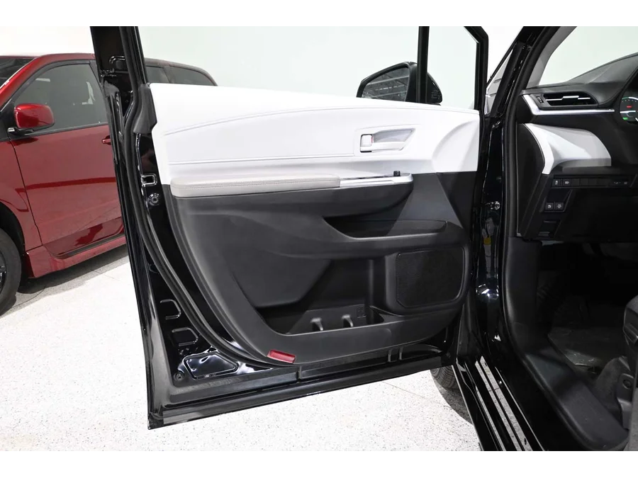 New 2026 BLACK Toyota LE Mobility Handicap Van image 30