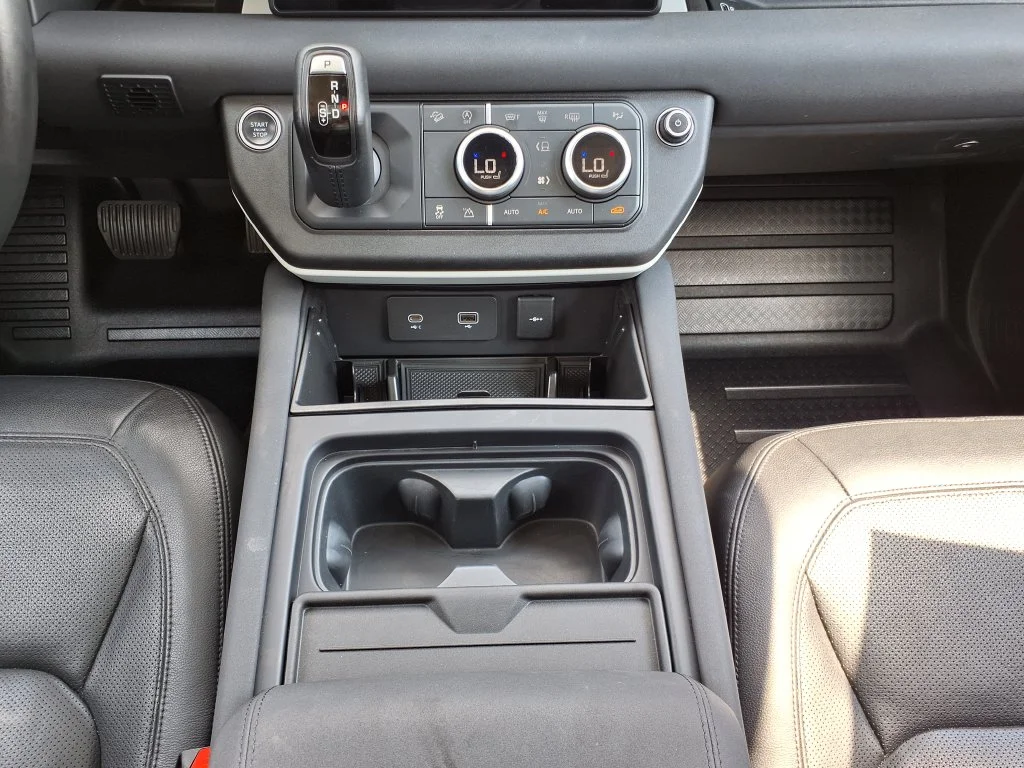 Used 2023 Black Land Rover SE image 29