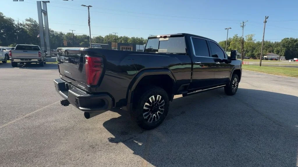 Used 2024 Black GMC Denali Ultimate image 8