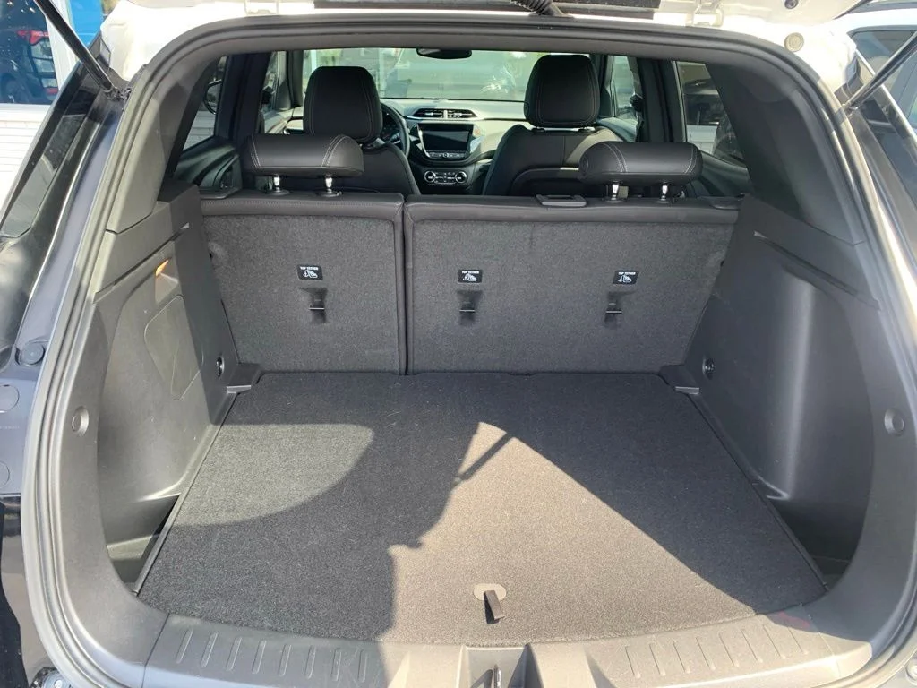 Used 2023 Black Metallic Chevrolet ACTIV image 8
