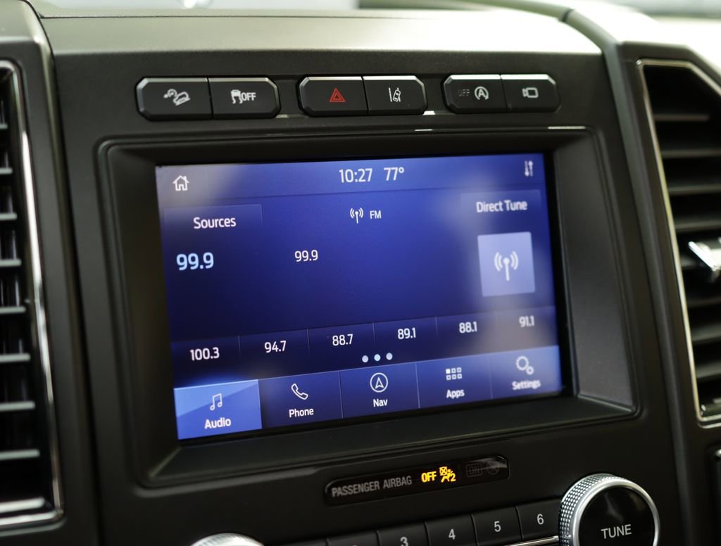 Used 2021 Star White Met Tri-coat Ford Limited image 15