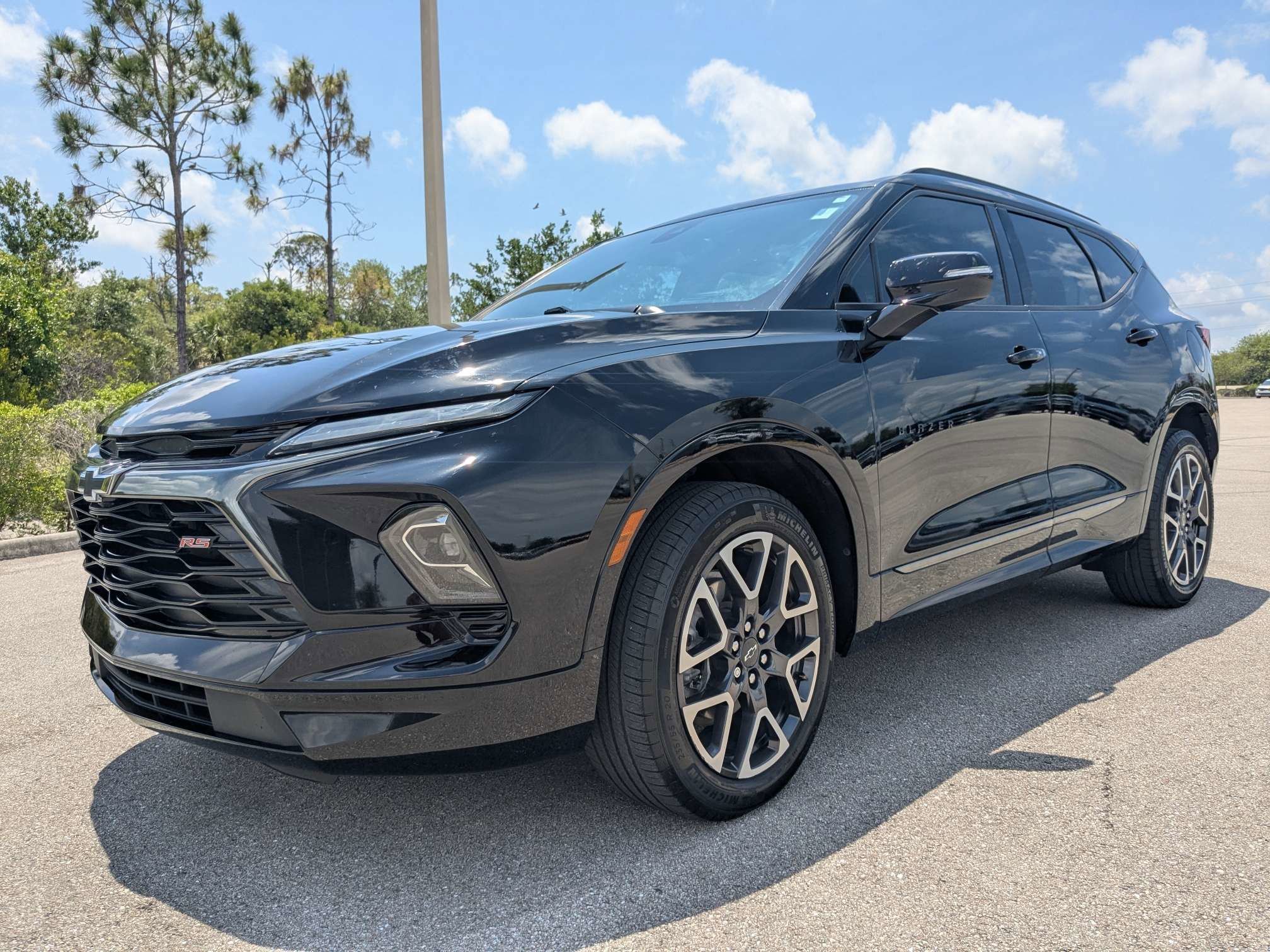 Used 2023 Black Chevrolet RS image 9
