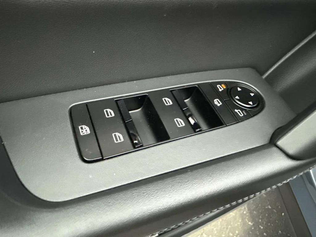 New 2026 Jet Black Mica Mazda 2.5 S Select AWD image 25