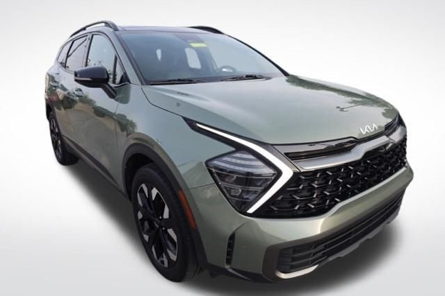 Used 2024 Green Kia X-Line image 2