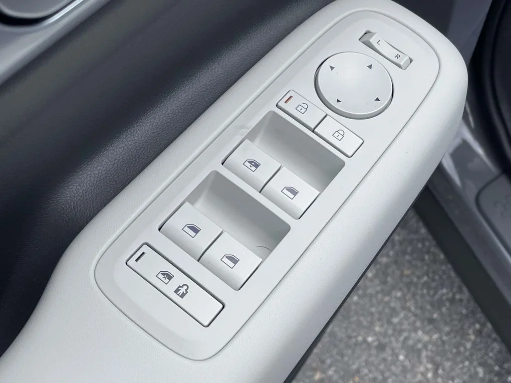 New 2026 Gray Hyundai SE image 17