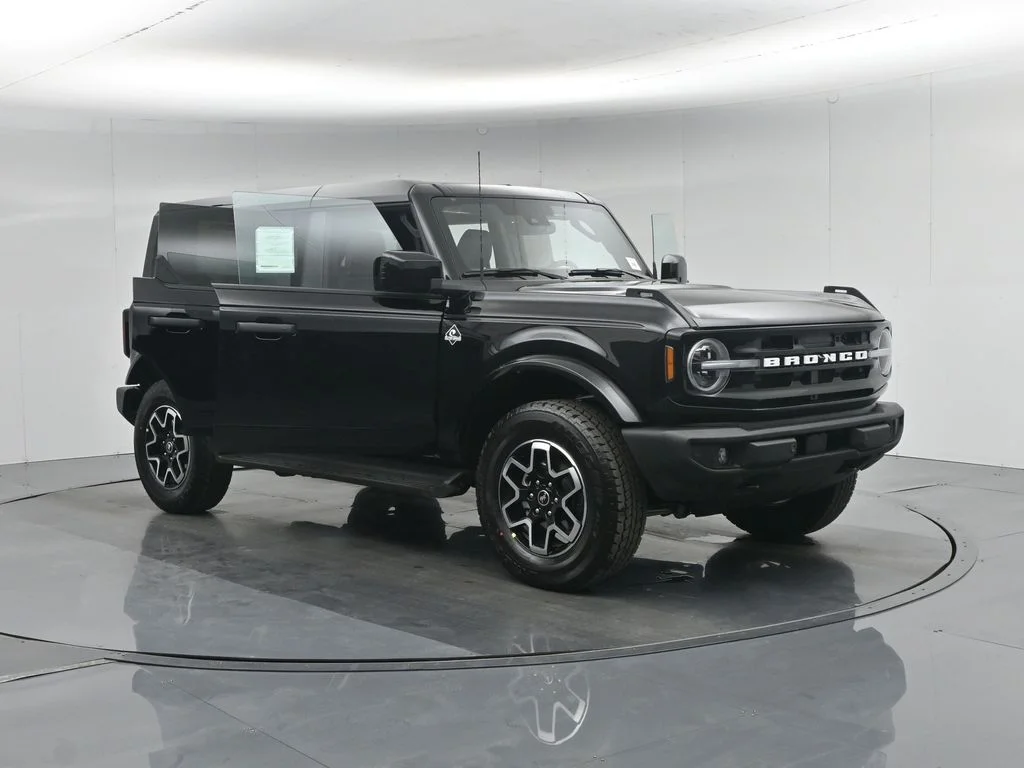 New 2026 Black Ford Outer Banks image 32