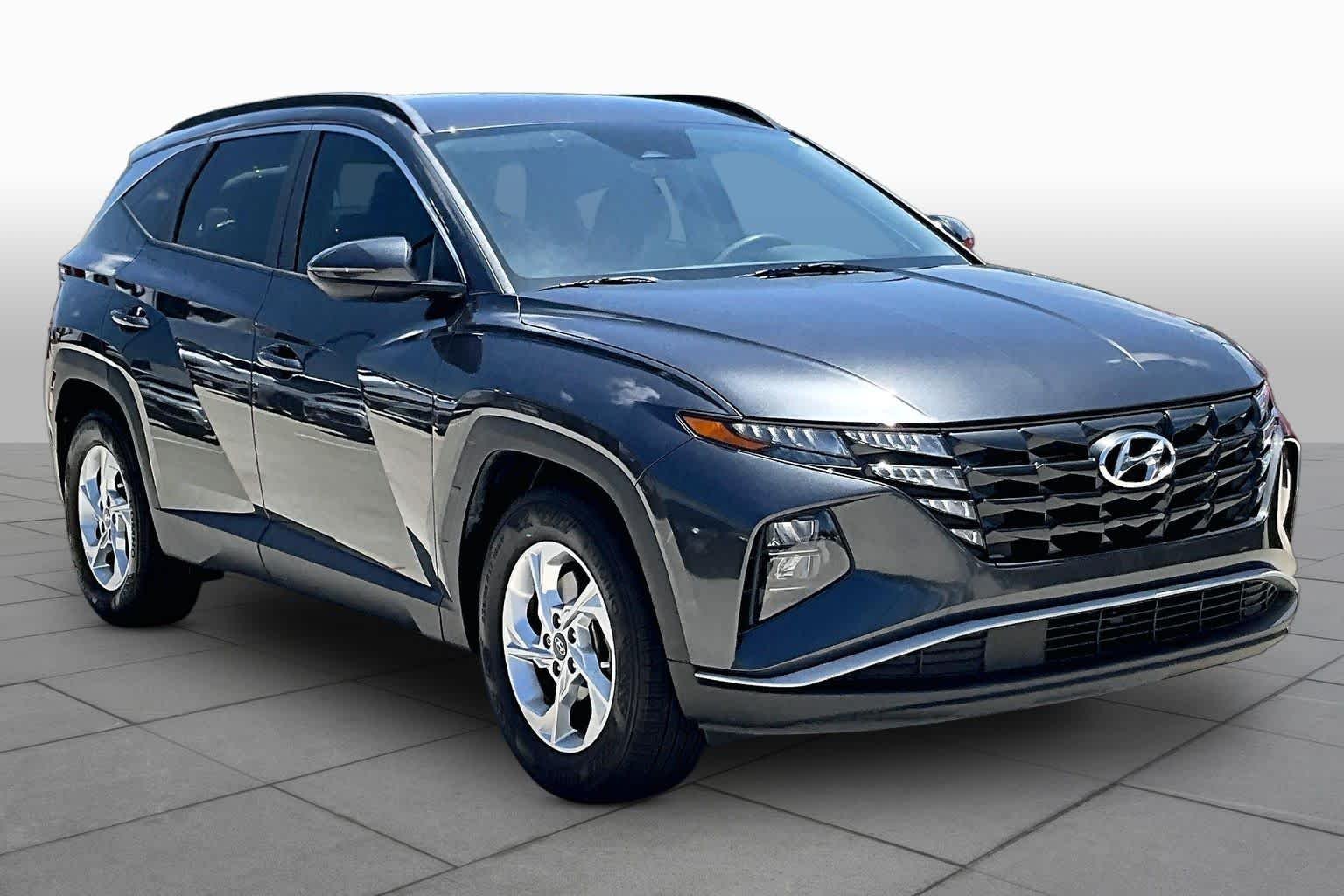 Used 2022 Portofino Gray Hyundai SEL image 3