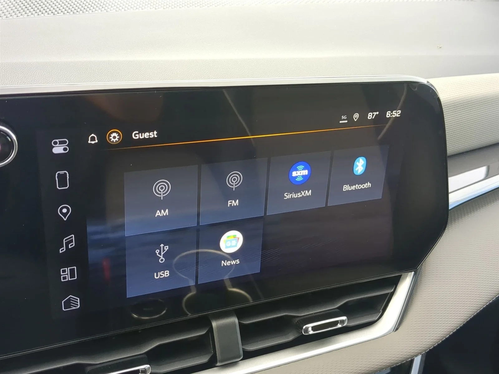 2026 Chevrolet Equinox LT - Photo 37
