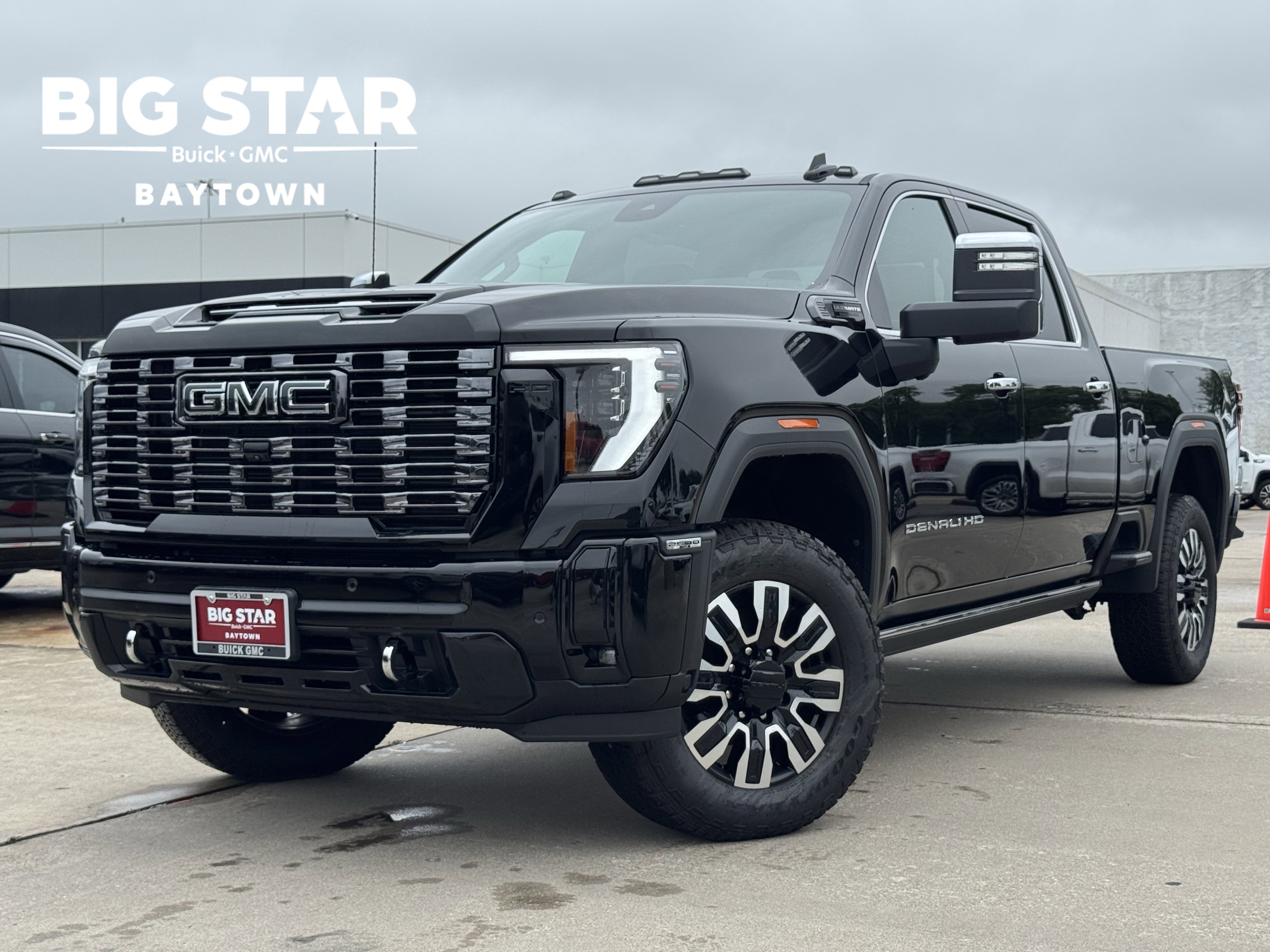 2025 GMC Sierra 4WD Crew Cab Long Box Denali Ultimate's photo