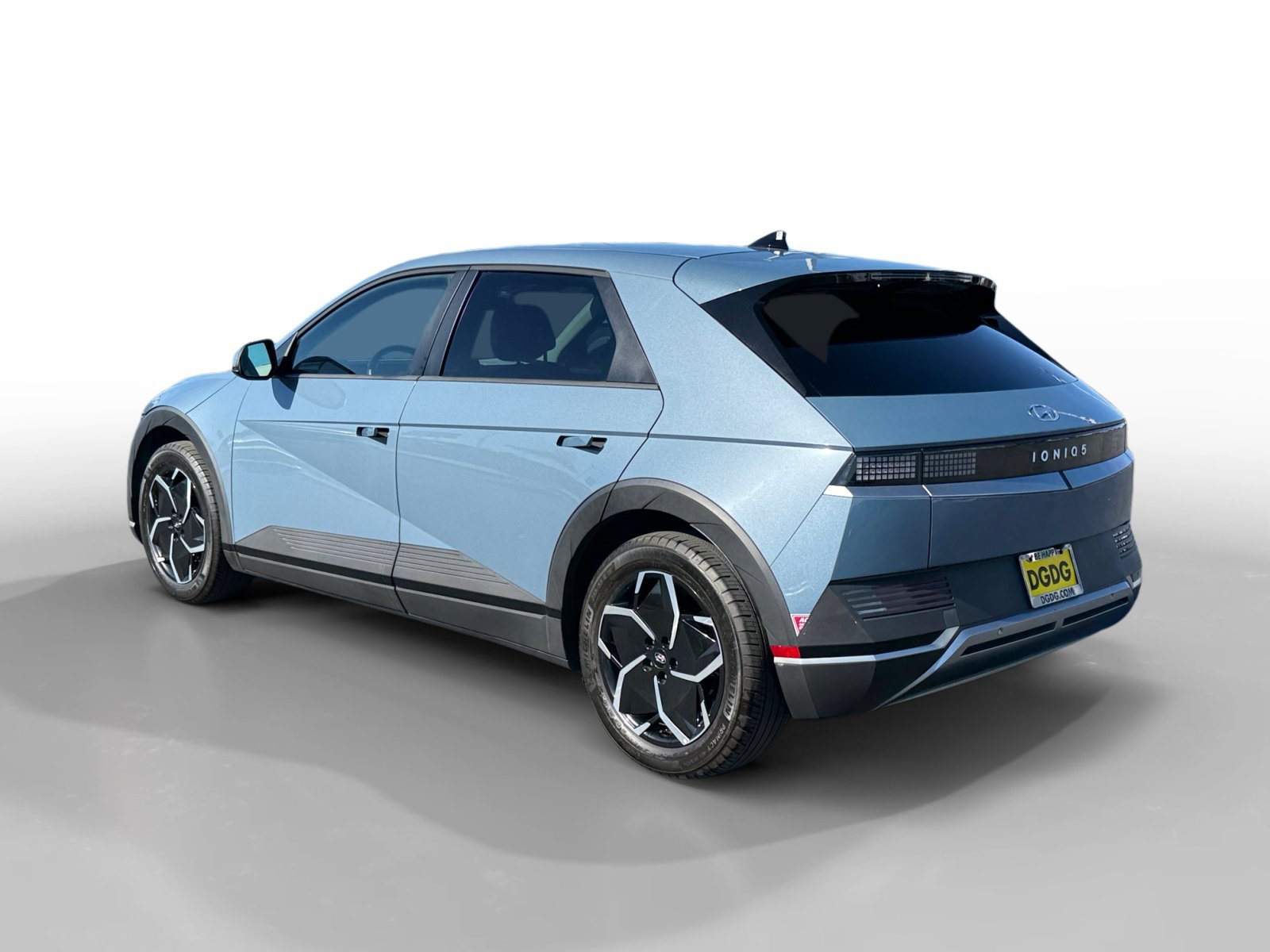 Used 2024 Blue Hyundai SEL image 3