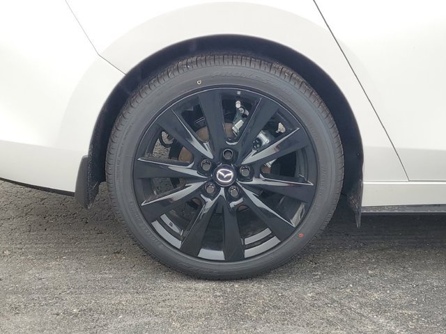 New 2026 Snowflake White Pearl Mazda 2.5 S Carbon Edition AWD image 5