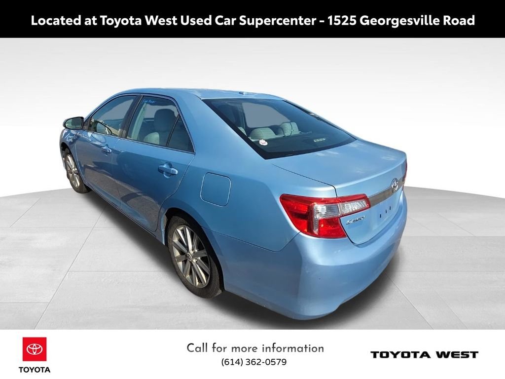 Used 2012 Blue Toyota XLE image 4