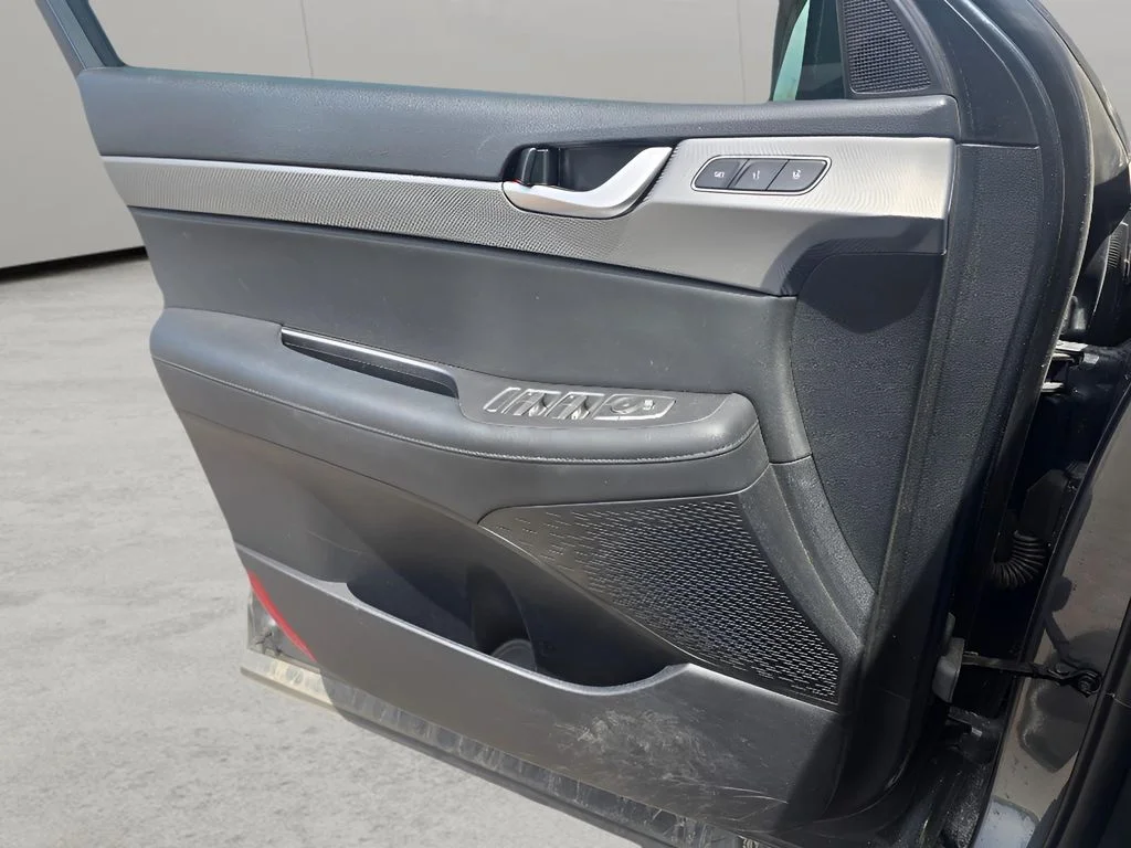 Used 2022 Steel Graphite Hyundai SEL image 14