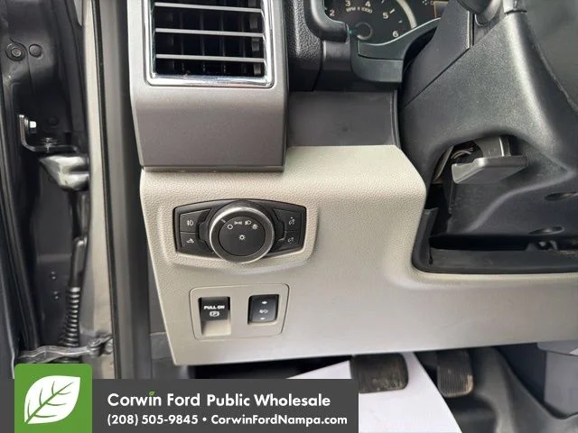 Used 2016 Gray Ford XLT image 15