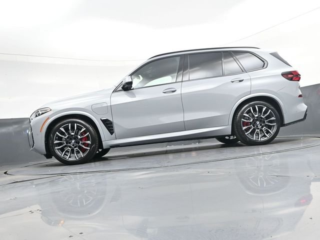 Used 2026 Gray BMW xDrive50e image 37