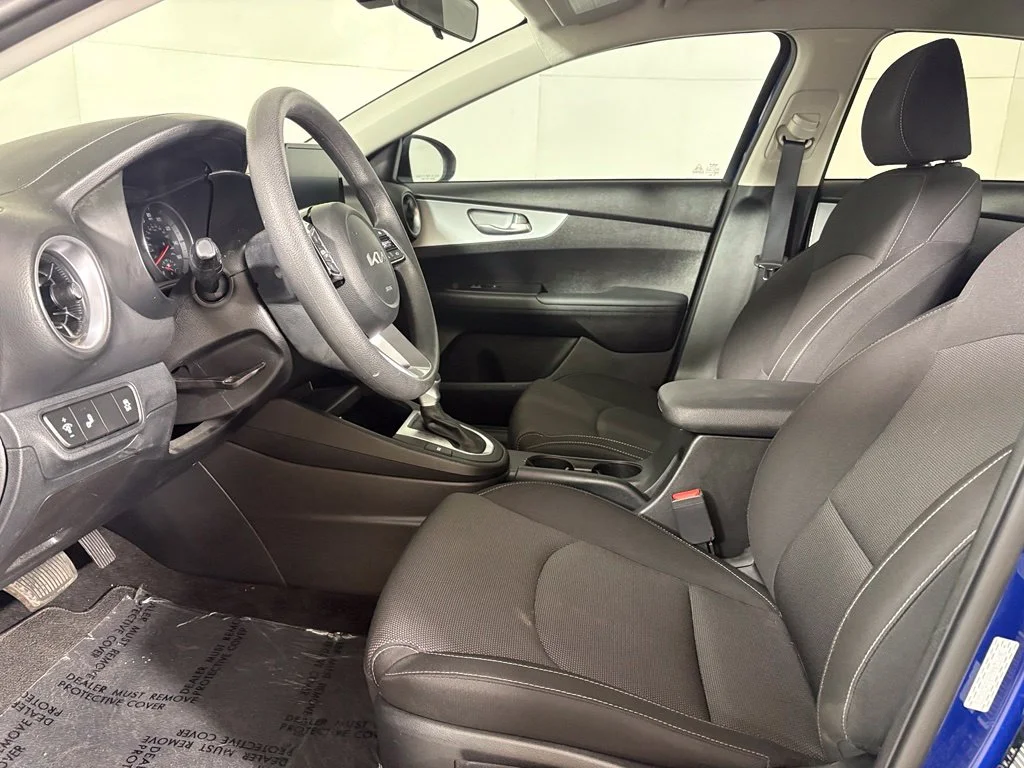 Used 2023 Blue Kia LXS image 20